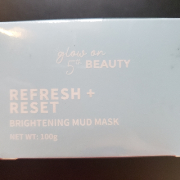 5/75$ GLOW-ON-5TH -REFRESH + RESET - Brightening Mud Mask - Picture 5 of 8